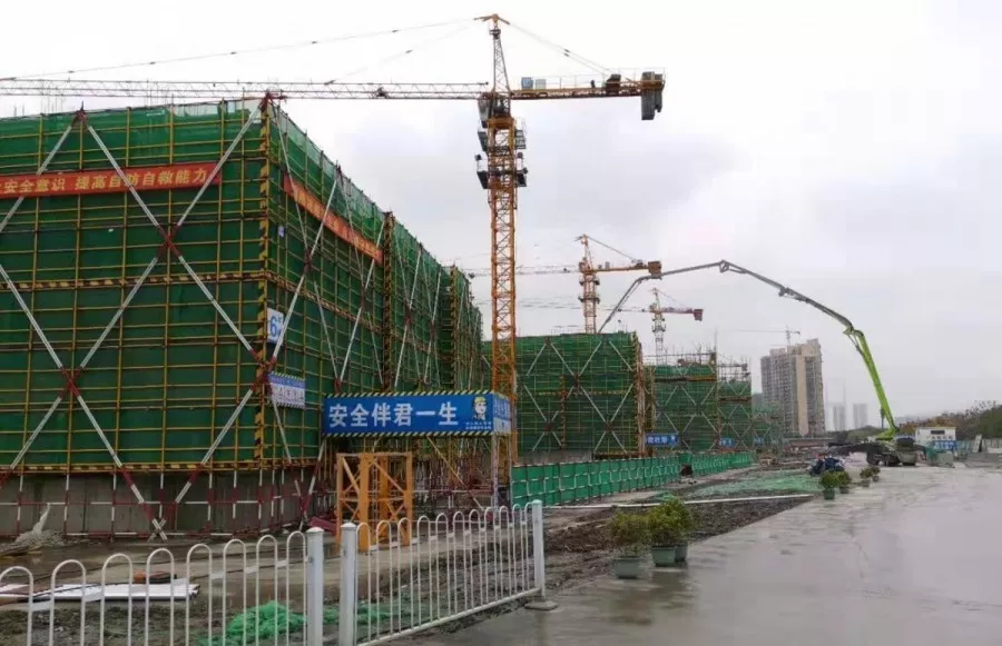 市北32號(hào)地塊提前完成地下室結(jié)頂！